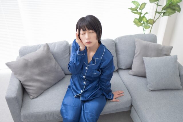 日常生活に潜む頭痛の原因とその対策方法